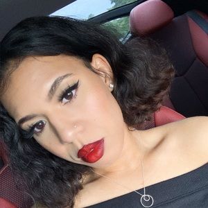 Meet your Posher, Tiarra